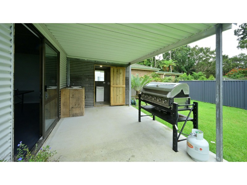 5 Farleigh Street, Old Bar NSW 2430