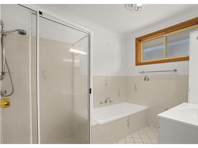 20 Carrabeen Drive, Old Bar NSW 2430