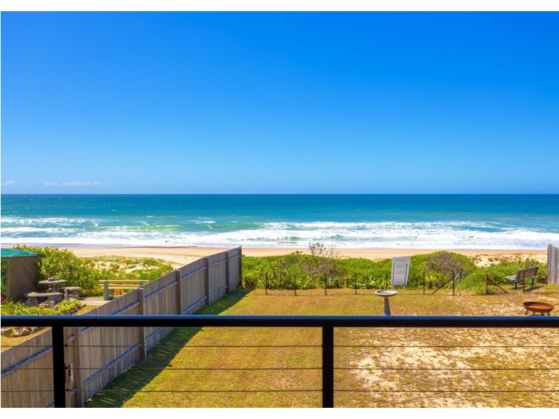 4 Lewis Street, Old Bar NSW 2430