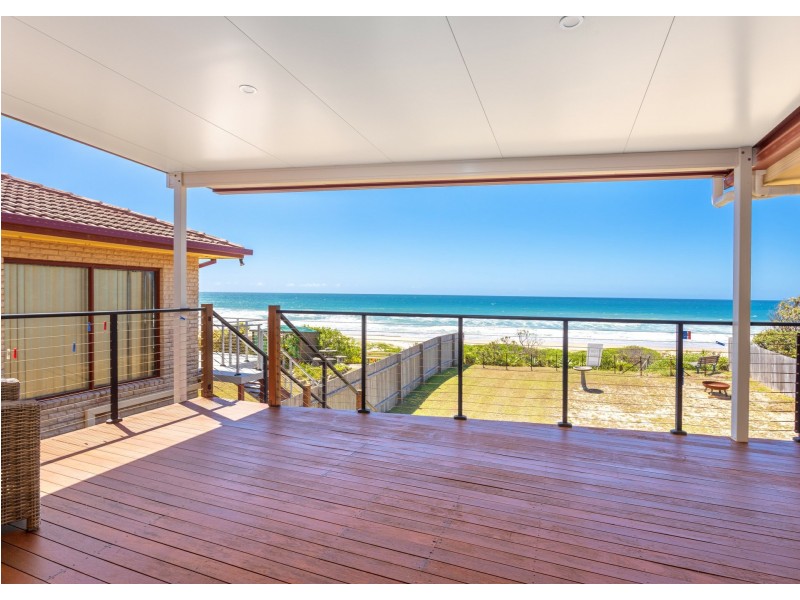 4 Lewis Street, Old Bar NSW 2430