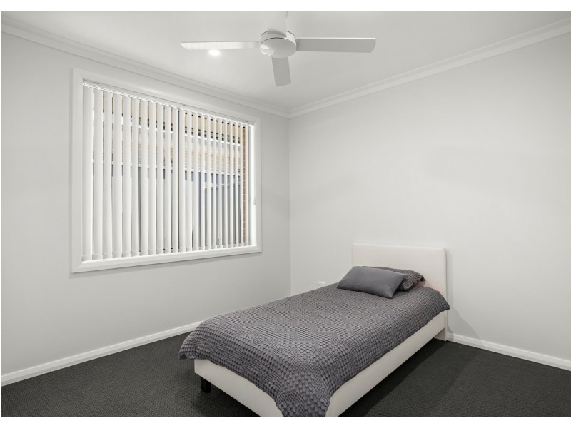 19 Tropicbird Crescent, Old Bar NSW 2430