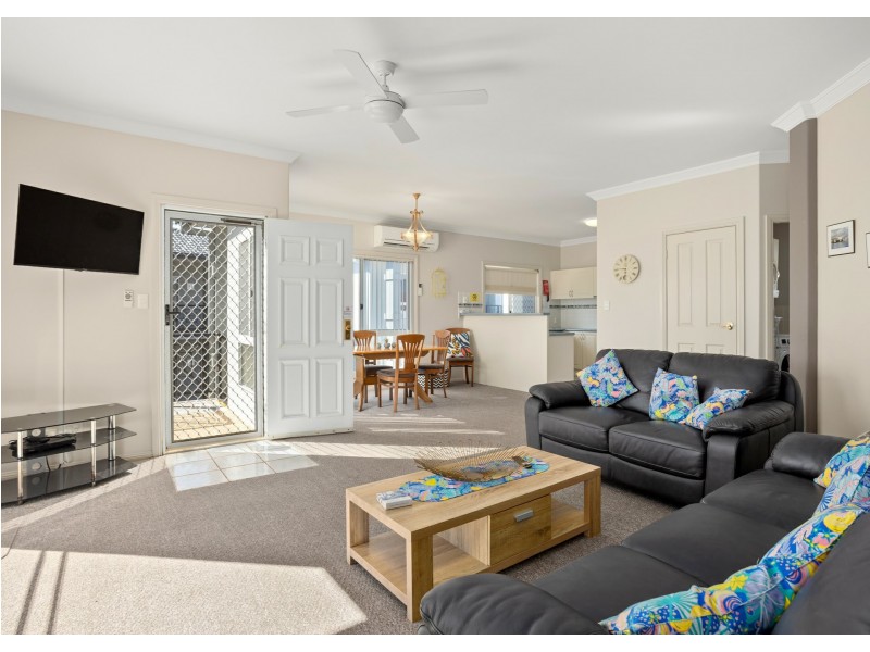 23/32 Lewis Street, Old Bar NSW 2430