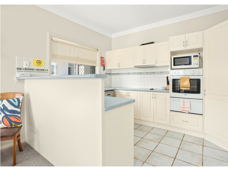 23/32 Lewis Street, Old Bar NSW 2430