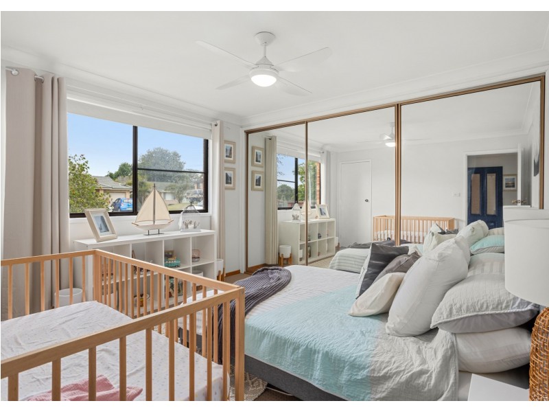 7 Kestrel Avenue, Old Bar NSW 2430