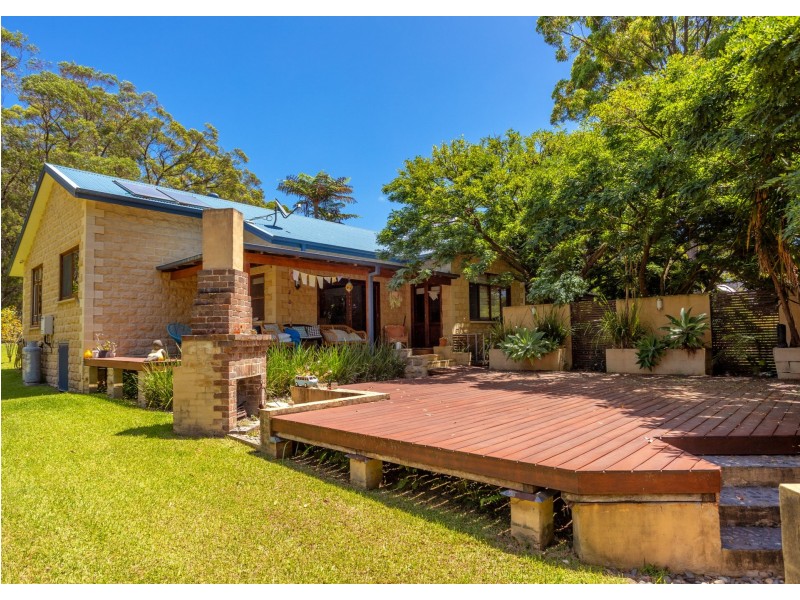 62 South Heron Road, Old Bar NSW 2430