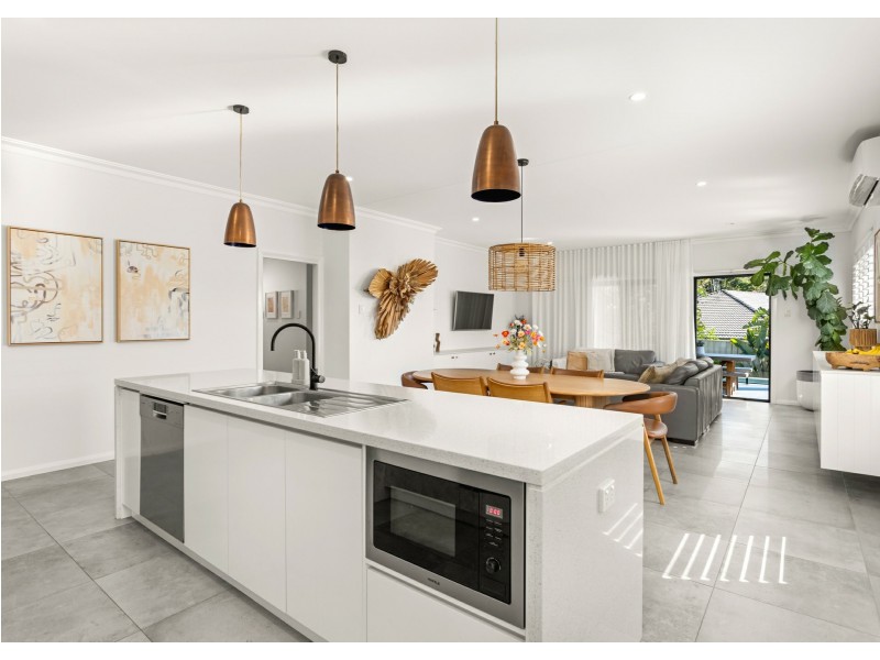 7 Kadungle Close, Wallabi Point NSW 2430