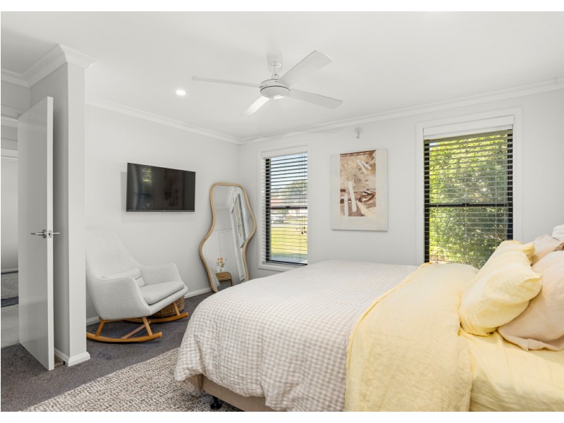 7 Kadungle Close, Wallabi Point NSW 2430