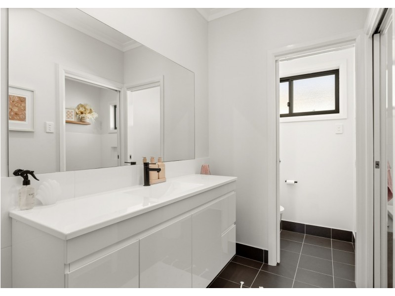 7 Kadungle Close, Wallabi Point NSW 2430