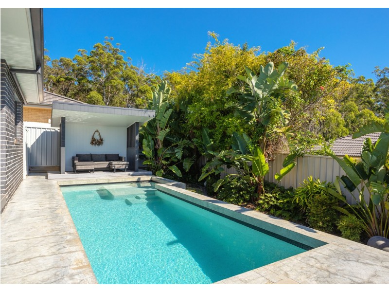 7 Kadungle Close, Wallabi Point NSW 2430