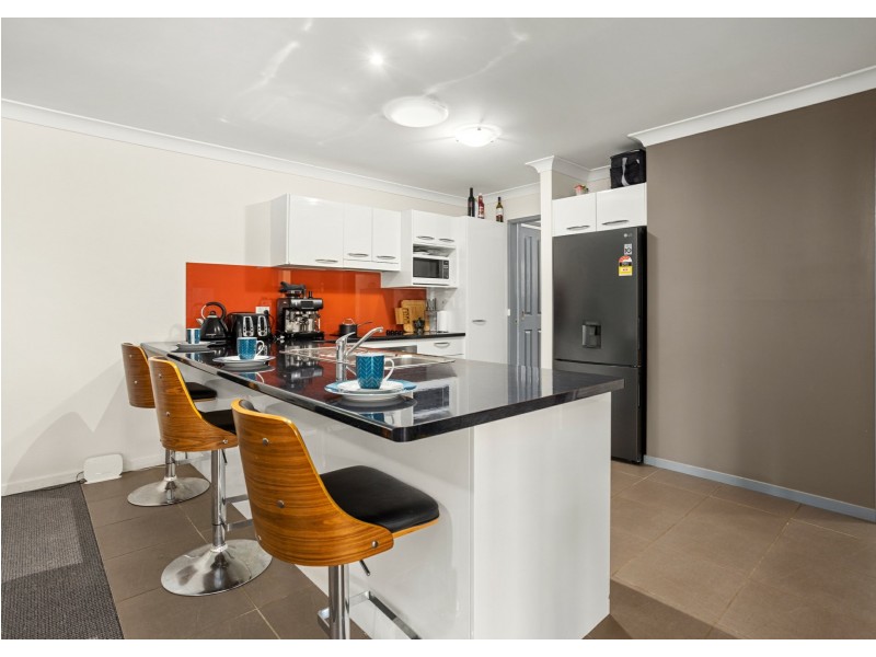 2 Greenbank Way, Old Bar NSW 2430
