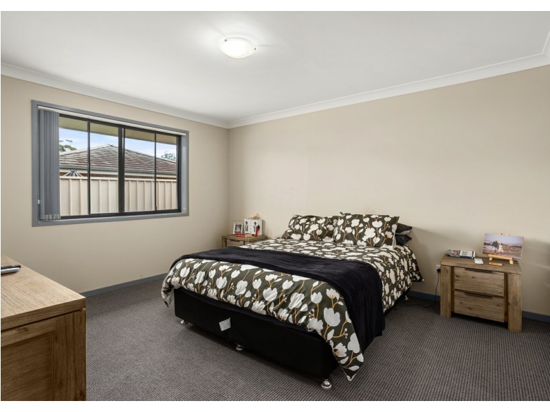 2 Greenbank Way, Old Bar NSW 2430