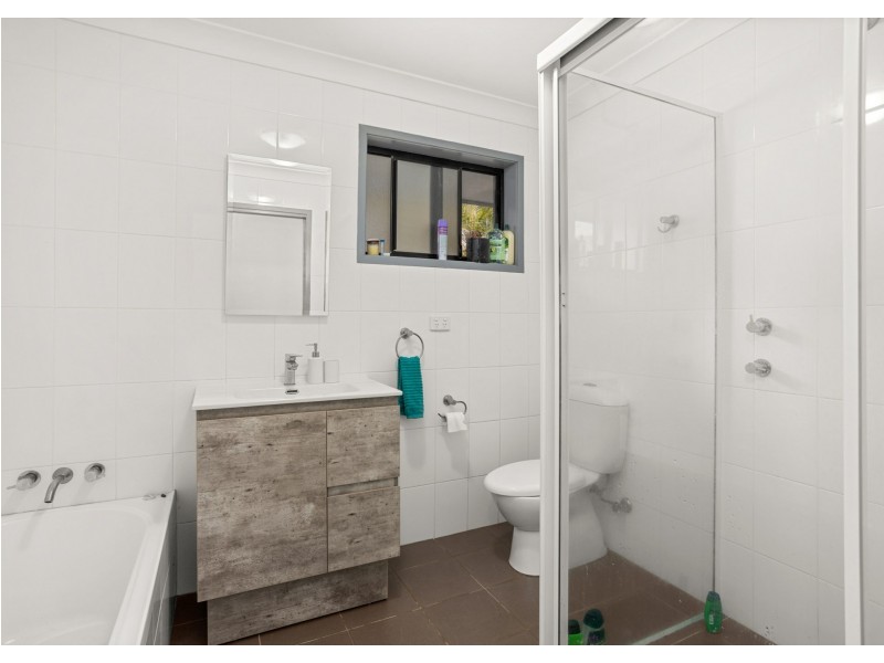 2 Greenbank Way, Old Bar NSW 2430