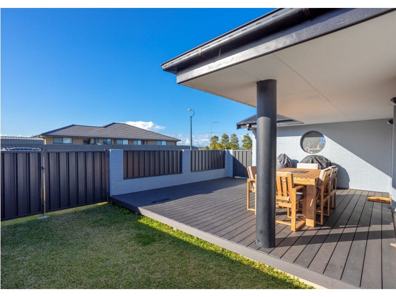 2 Greenbank Way, Old Bar NSW 2430