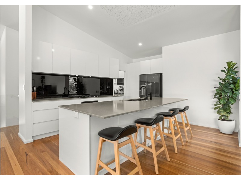 1 Clerke Street, Old Bar NSW 2430