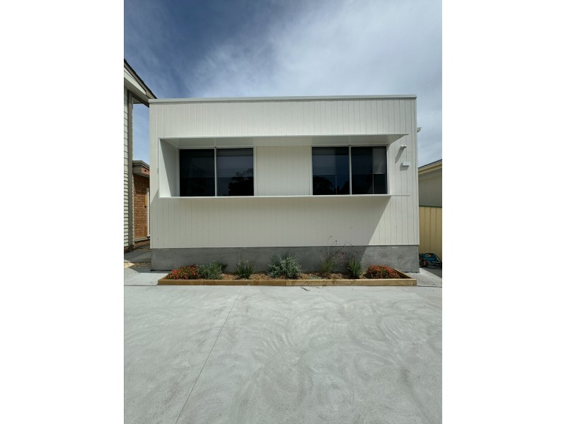 3A Medowie Road, Old Bar NSW 2430
