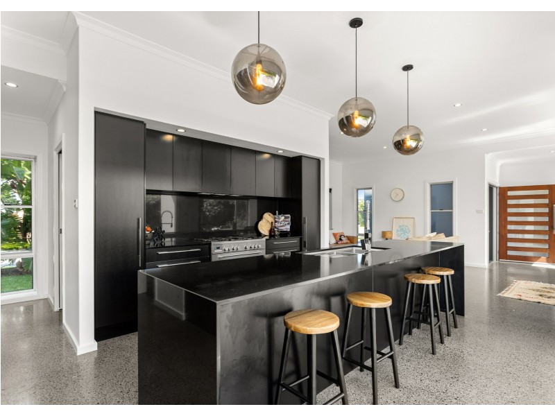 9 Shantull Drive, Wallabi Point NSW 2430