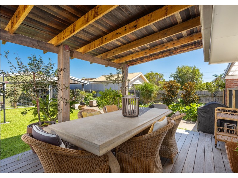 21 Richardson Street, Old Bar NSW 2430