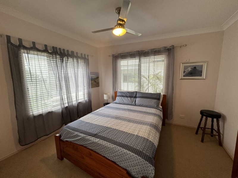 5A Ungala Road, Old Bar NSW 2430