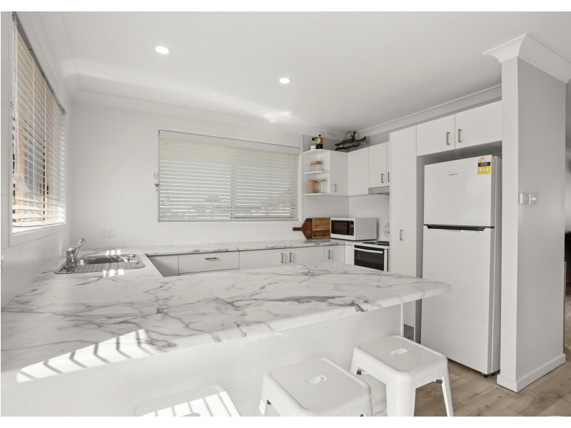 1/91 Old Bar Road, Old Bar NSW 2430