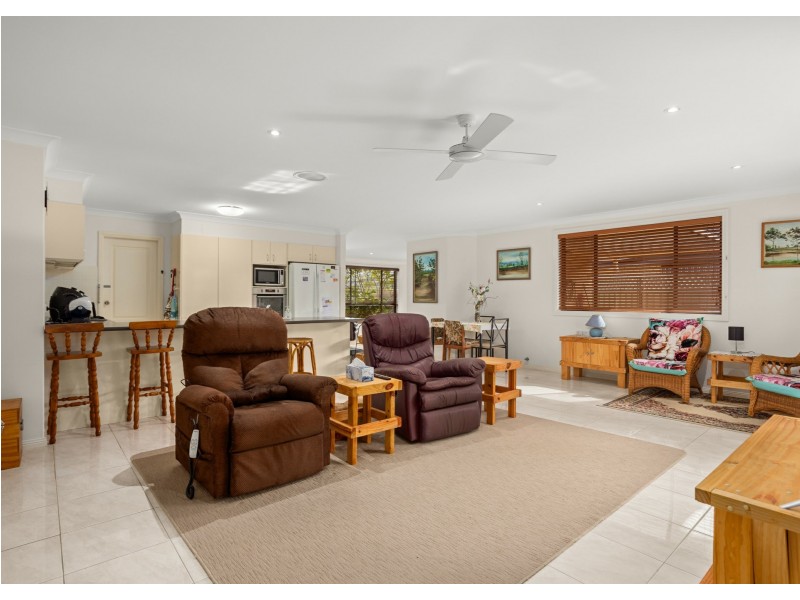 49 Bluehaven Drive, Old Bar NSW 2430