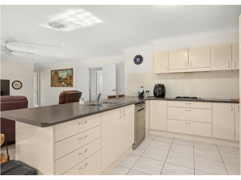 49 Bluehaven Drive, Old Bar NSW 2430