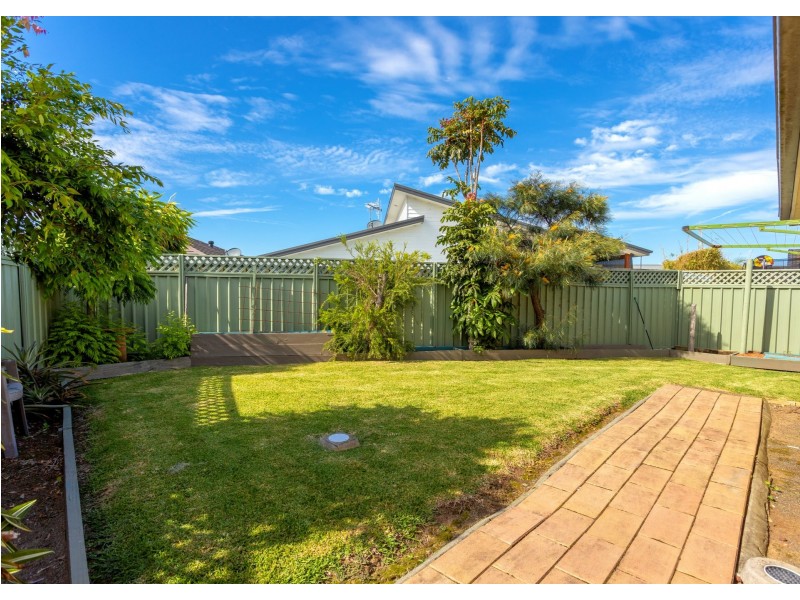 49 Bluehaven Drive, Old Bar NSW 2430