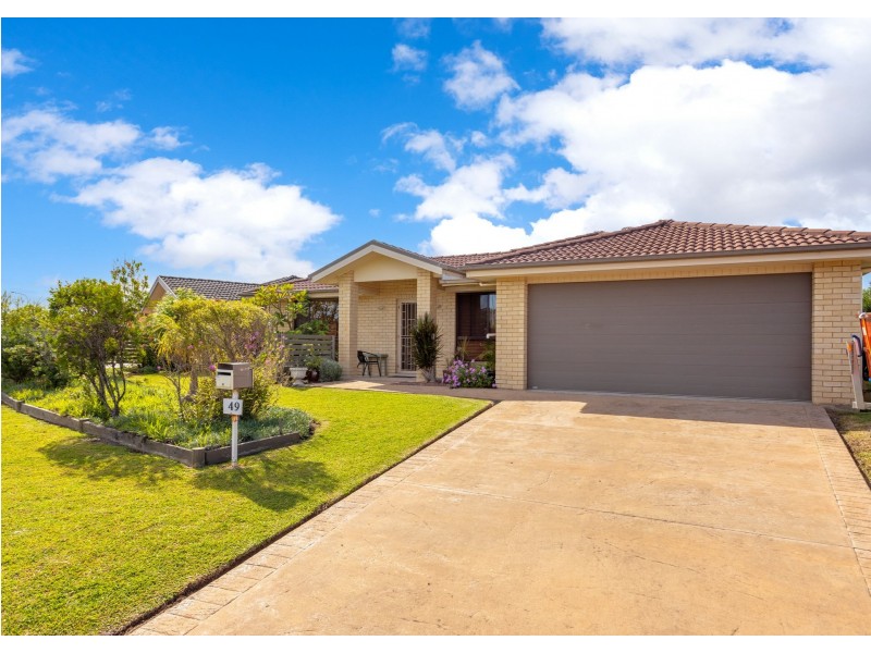 49 Bluehaven Drive, Old Bar NSW 2430