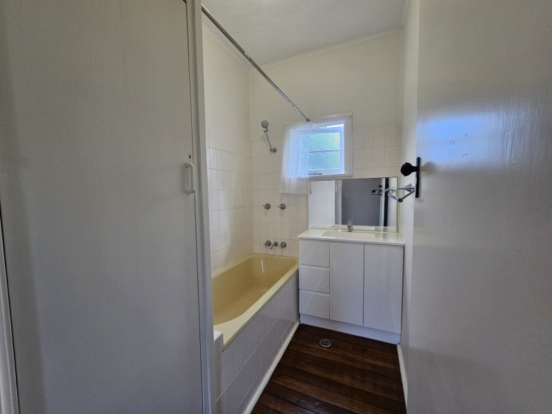 3 Albert Street, Black Head NSW 2430