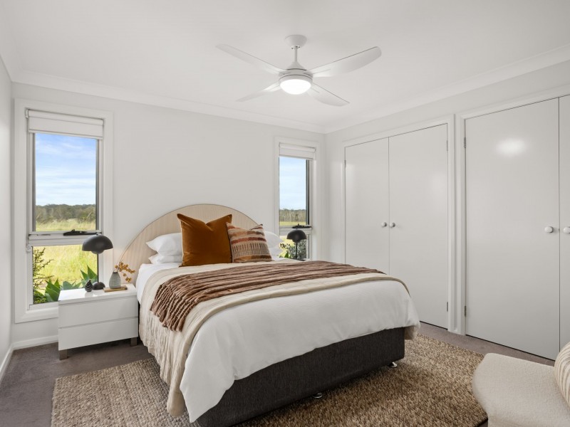 14 Ondaroo Crest, Old Bar NSW 2430