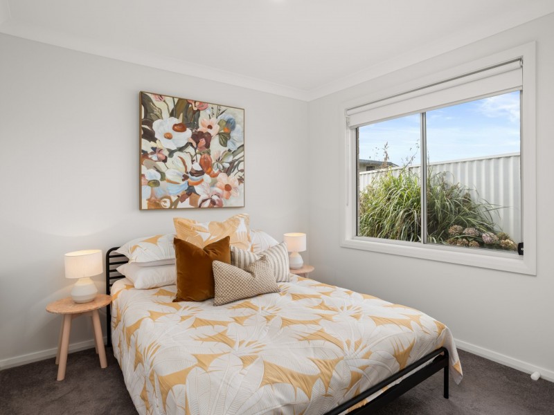 14 Ondaroo Crest, Old Bar NSW 2430
