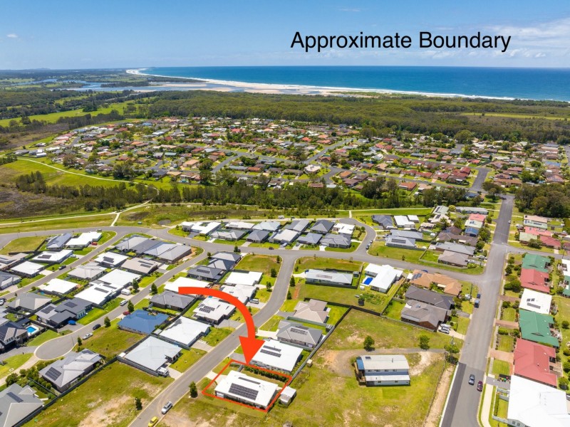 14 Ondaroo Crest, Old Bar NSW 2430