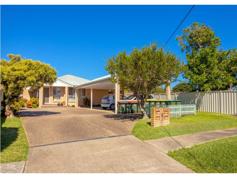4/8 Bryan Street, Old Bar NSW 2430