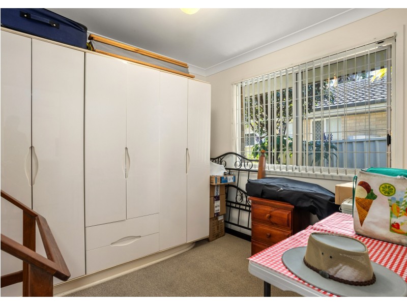 4/8 Bryan Street, Old Bar NSW 2430