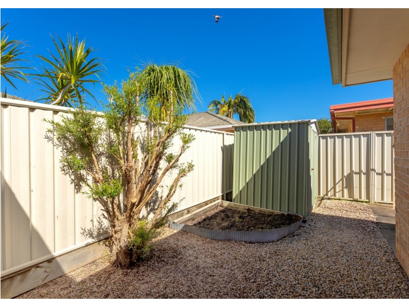 4/8 Bryan Street, Old Bar NSW 2430