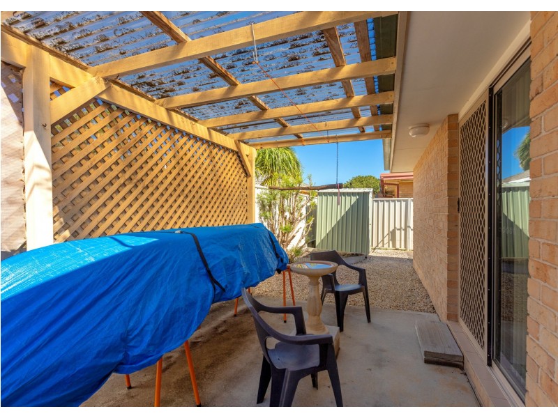 4/8 Bryan Street, Old Bar NSW 2430