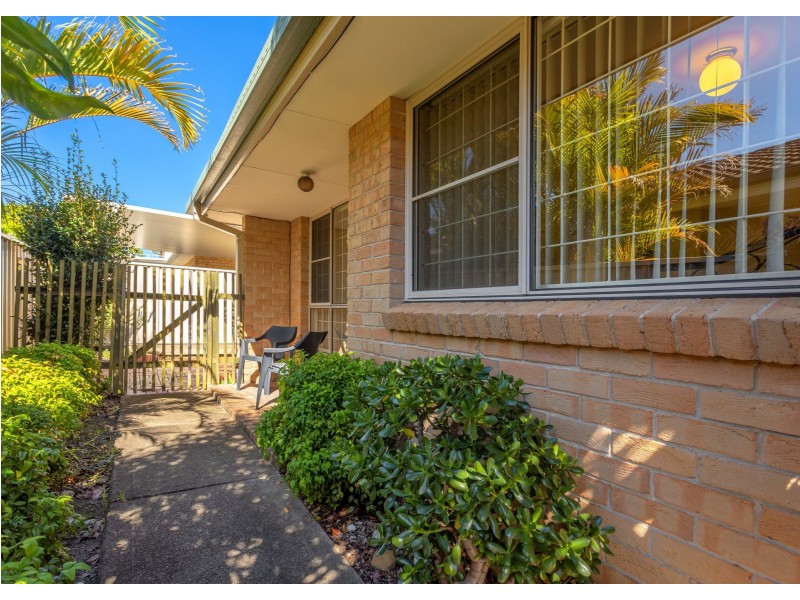 4/8 Bryan Street, Old Bar NSW 2430