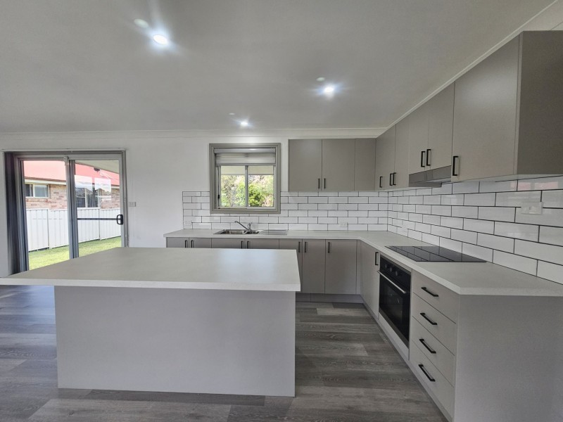 28 Richardson Street, Old Bar NSW 2430