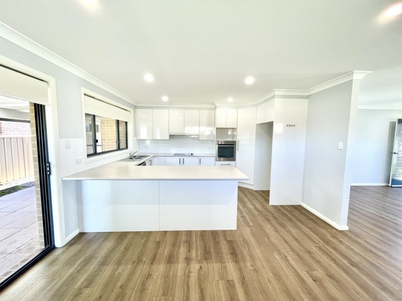 Unit 2/13 Yellowfin Avenue, Old Bar NSW 2430