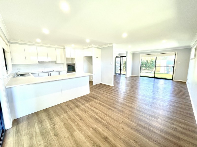 Unit 2/13 Yellowfin Avenue, Old Bar NSW 2430
