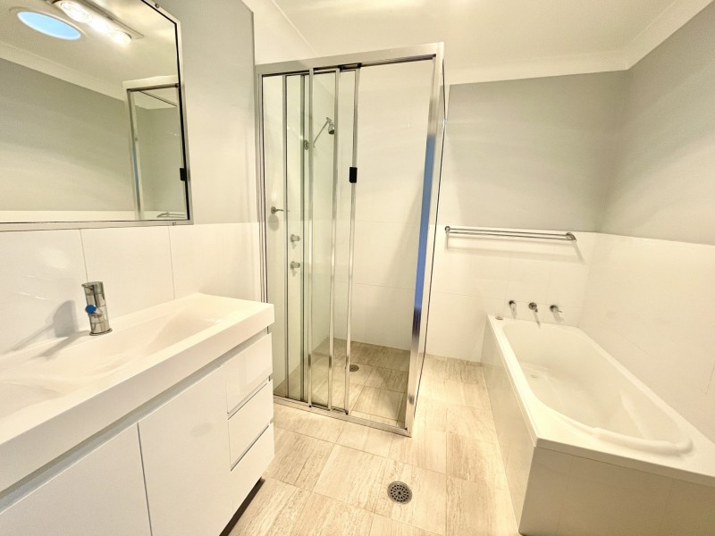 Unit 2/13 Yellowfin Avenue, Old Bar NSW 2430