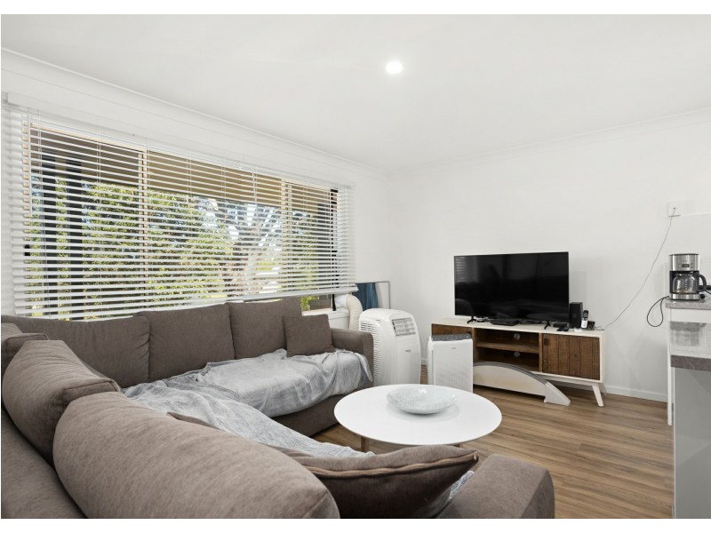 1/6 Osprey Avenue, Old Bar NSW 2430