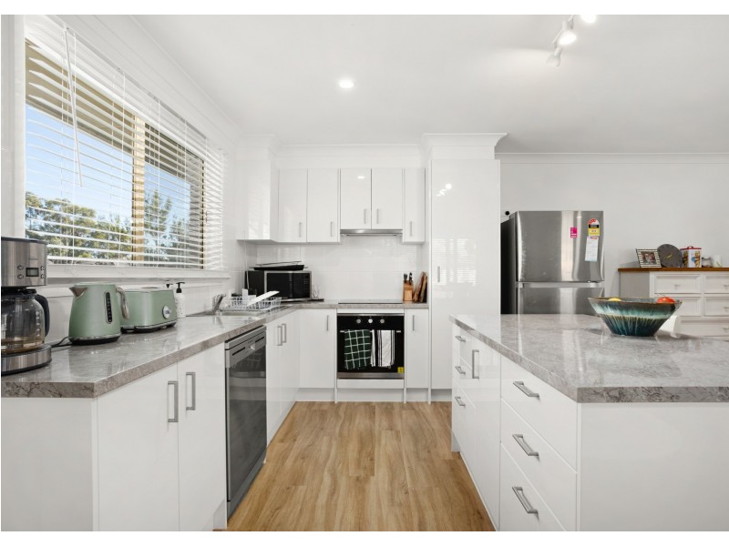 1/6 Osprey Avenue, Old Bar NSW 2430