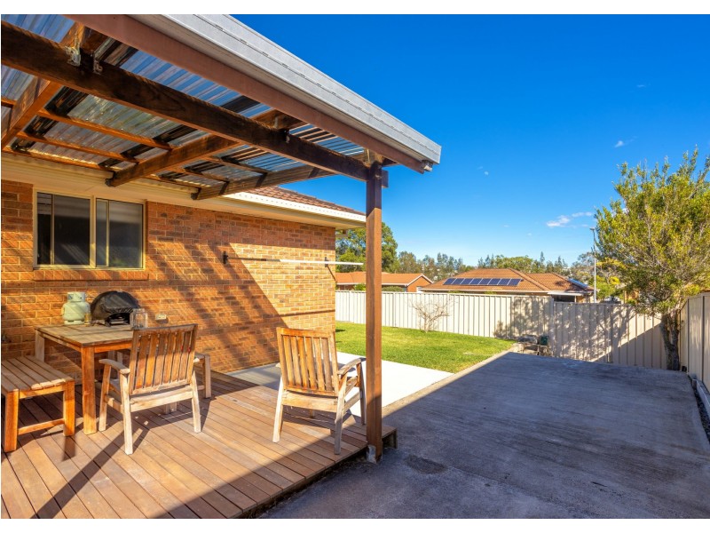 1/6 Osprey Avenue, Old Bar NSW 2430