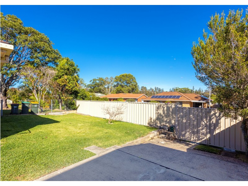 1/6 Osprey Avenue, Old Bar NSW 2430