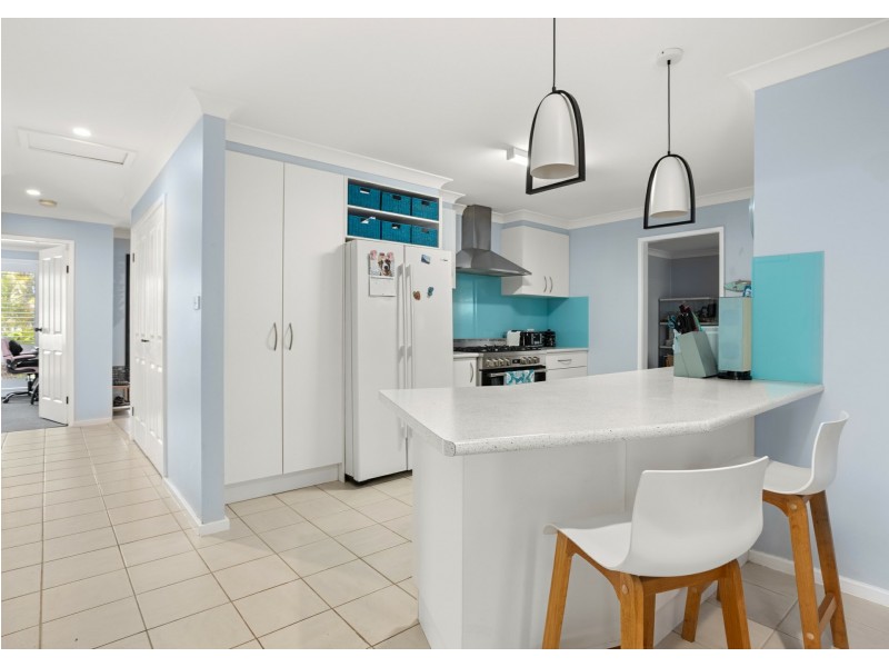 43 Richardson Street, Old Bar NSW 2430