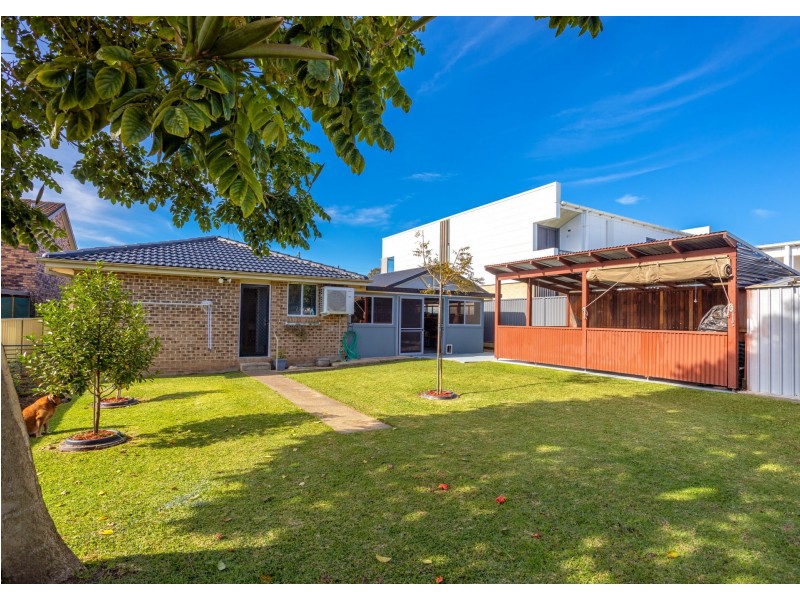 43 Richardson Street, Old Bar NSW 2430