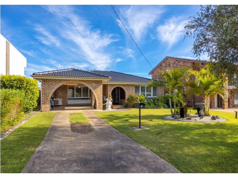 43 Richardson Street, Old Bar NSW 2430