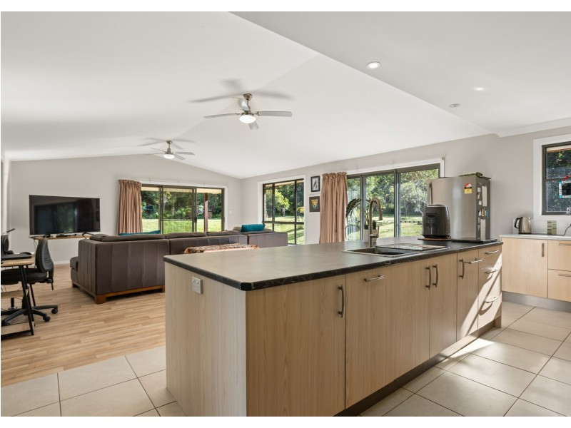 39 South Heron Road, Old Bar NSW 2430