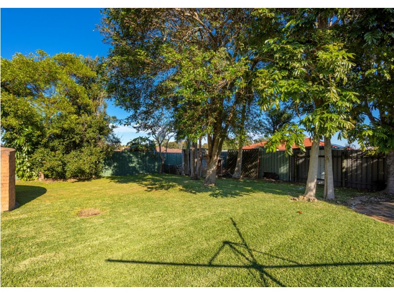 69 Waterman Street, Old Bar NSW 2430