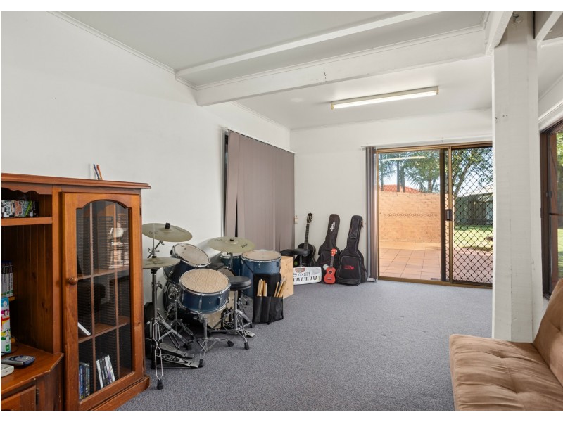 69 Waterman Street, Old Bar NSW 2430